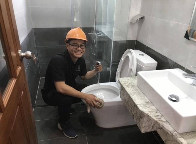 Dịch vụ xử lý két nước bồn cầu kêu to Quang Đại