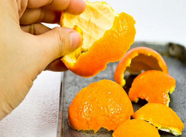 Khử mùi hôi nhà vệ sinh hiệu quả với vỏ cam